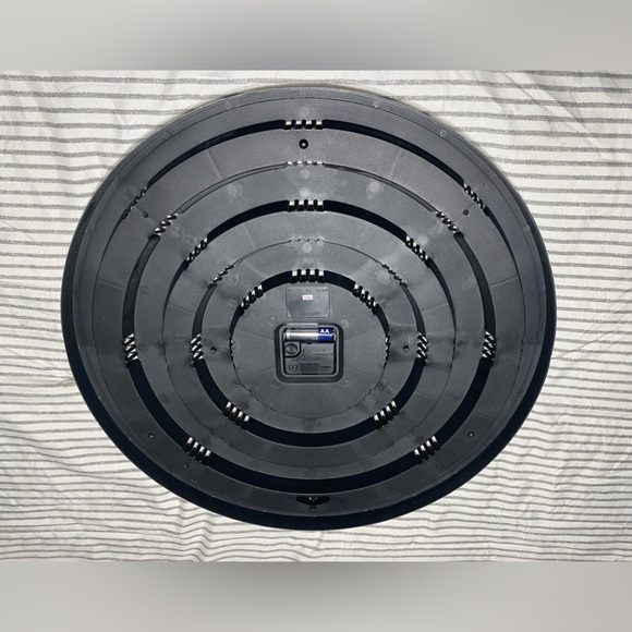 Large Clock - Picture 2 of 4